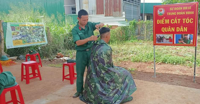 Hành quân dã ngoại cùng chiến sỹ Trung đoàn 66